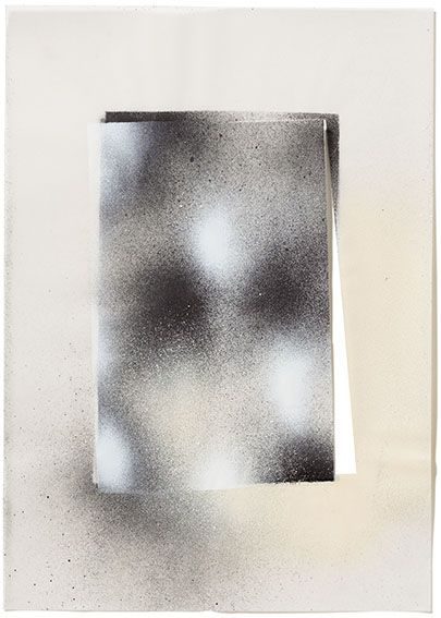 o.T. 2026, Acryl, Transparentpapier, Schnitt Foto: Andreas Huber